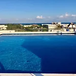 Condo 5 50 1Bd By Project 4 Life
