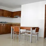 Condo 5 50 1Bd By Project 4 Life